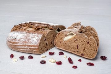 Brie and Cranberry Rye Bread