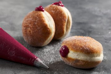 Raspberry Cream Doughnut – Vegan